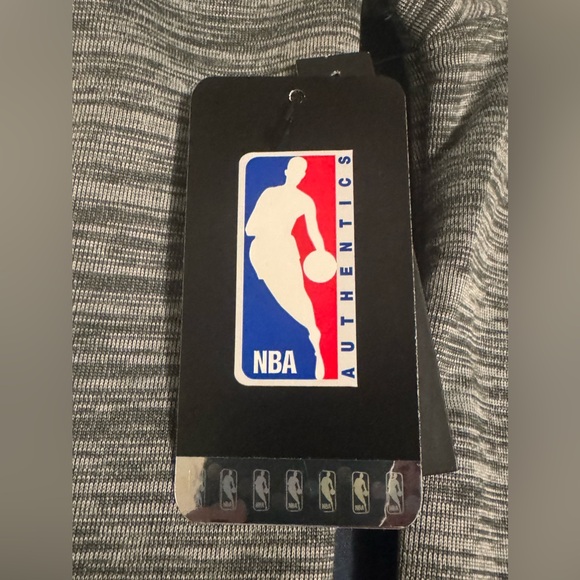 Charlotte Hornets Jordan Nike Spotlight Hoodie Men’s Medium New With Tags Grey - Picture 5 of 6